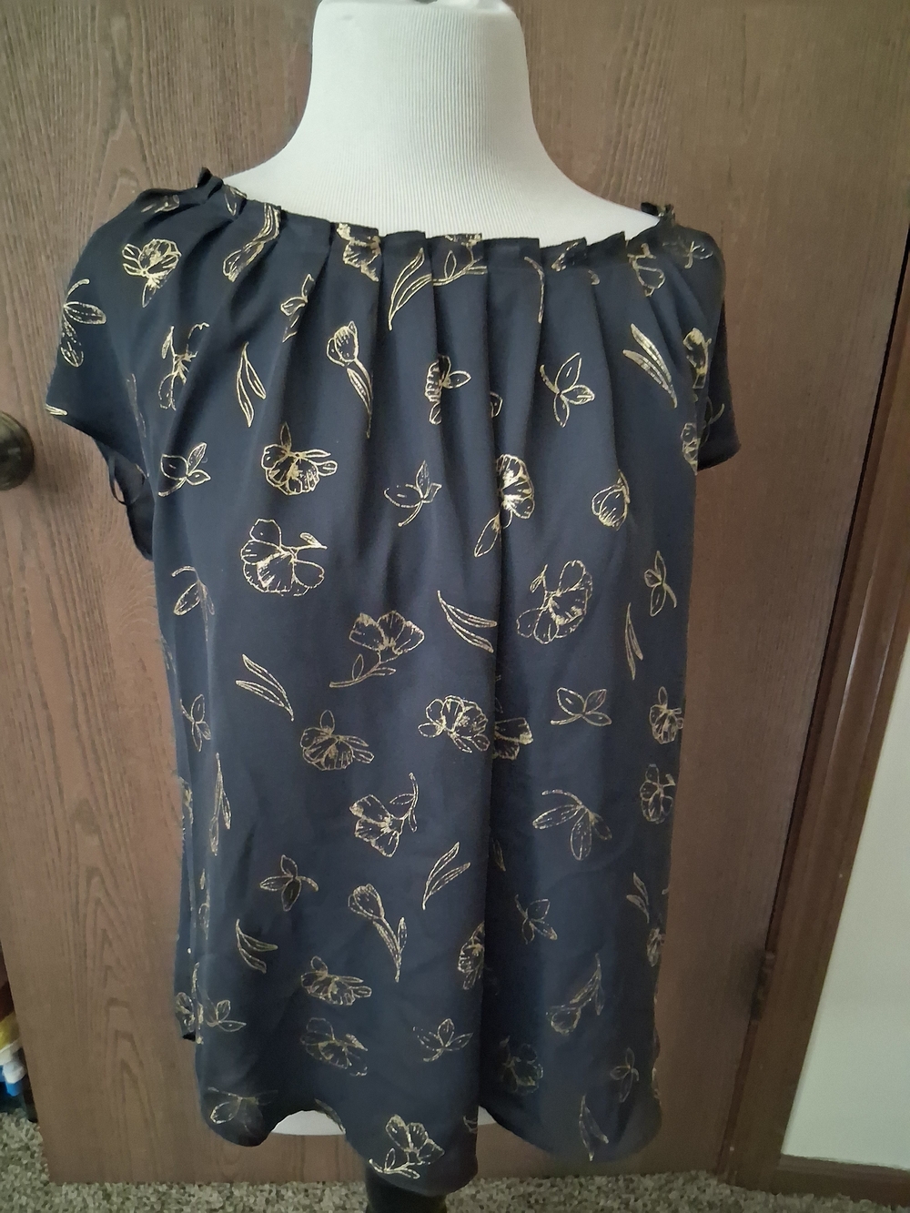 Lauren Conrad Black Floral Pleated Blouse